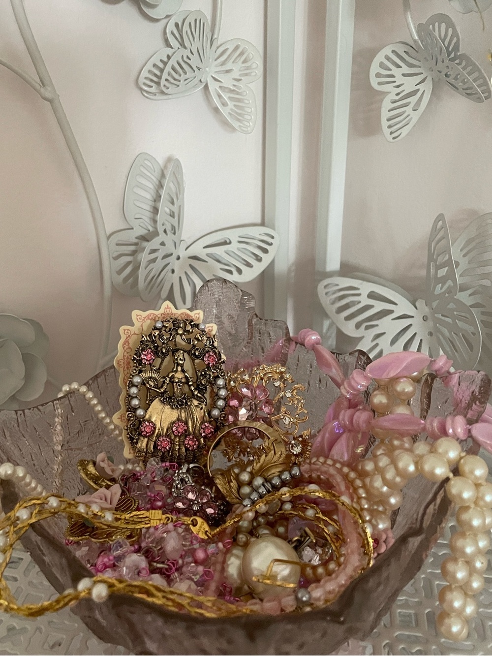 🫖🌸 Pink & Pearls Romantic Trinket Mix - Picture 5 of 8